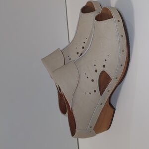 Sergio Tomani Women's Slip On Sandals Size EU 40 - US Size 9